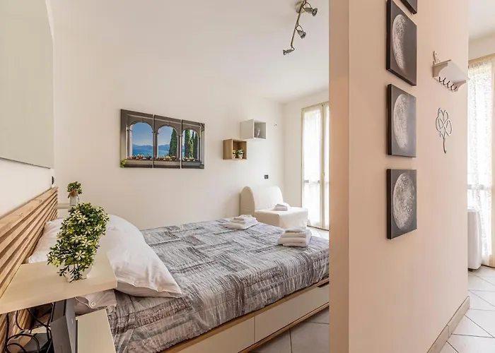 Appartement Di - In Centro A 1 Min Da E Stazione - Wifi Lecco