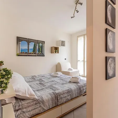 Apartment Di - In Centro A 1 Min Da E Stazione - Wifi Lecco