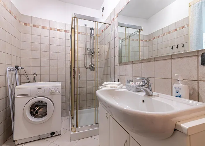 Di - In Centro A 1 Min Da E Stazione - Wifi Daire