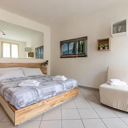 Di - In Centro A 1 Min Da E Stazione - Wifi